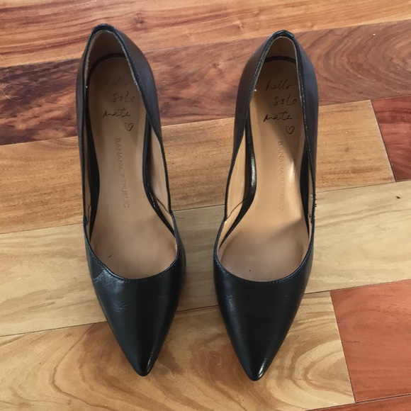 Banana Republic Black Pumps / Heels - Picture 1 of 3
